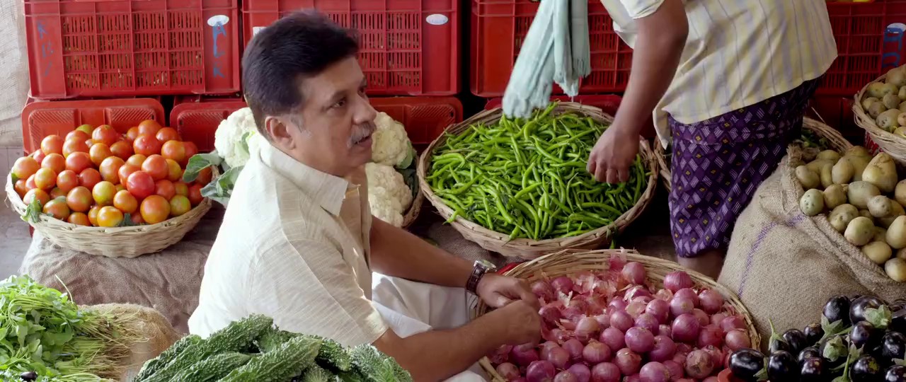 Run Raja Run (2014) WEBRip Hindi + Telugu 720p x264 AVC HE-AAC 2.0 ESub.mkv.0000